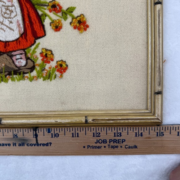 VTG 1976 Hummel Paragon Embroidery Completed Framed Crewel "Telling Her Secret" - Picture 6 of 8